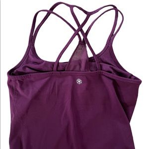GAIAM yoga fitness exercise TOP- Like New! M